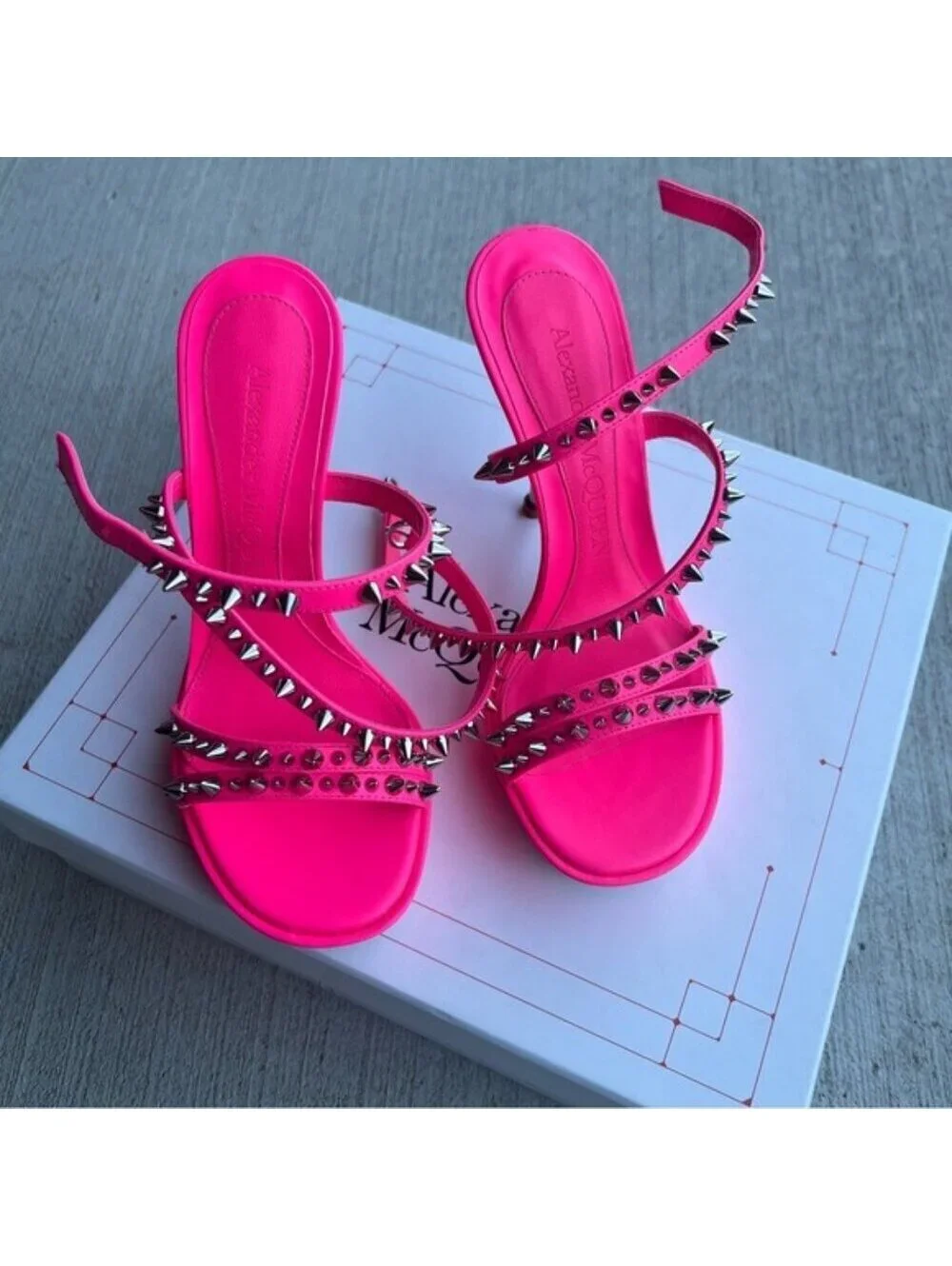 Alexander McQueen Platform Studded Strappy Sandals Metallic Pink EU 36 NWT $950